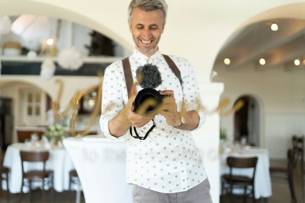 Découvrez le photographe mariage qui fera briller votre amour